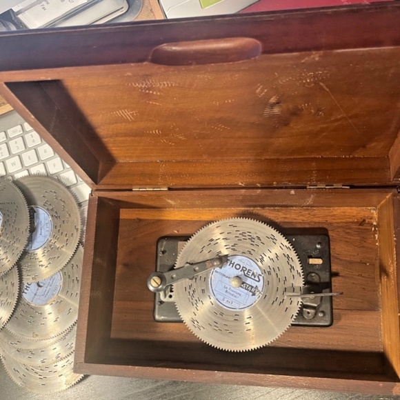 VTG Thorens Metal Disc Wind Up Music Box With 11 Discs 205442761028 - Picture 3 of 8